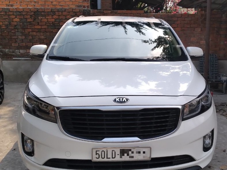 *THAY KÍNH XE huydai tucson tận nơi